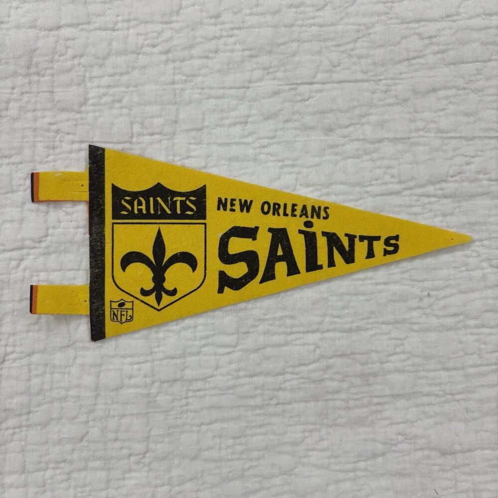 Vintage New Orleans Saints Mini Pennant 7” NFL Football